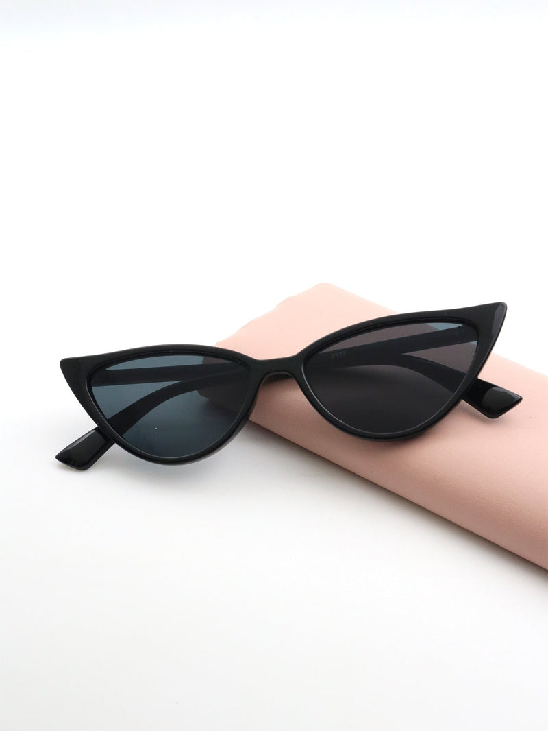 Retro sunglasses for women.