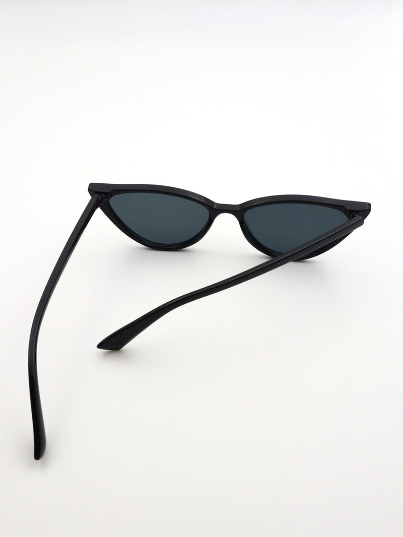 Retro sunglasses for women.